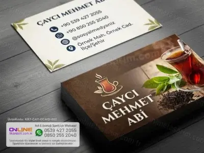 İştah açıcı taze demlenmiş çay görseliyle zenginleştirilmiş modern çay ocağı kartvizit tasarımı.