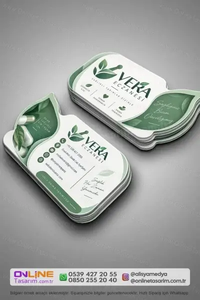 Matbaa baskısında net sonuç verecek sade ve güçlü grafik alanlar kullandığımız Eczane Kartvizit çalışmasını, özel kesim kartvizit tasarımıyla tamamladık.